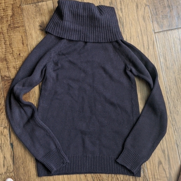 3 for $30 Gap - knit oversized turtleneck - Picture 2 of 6